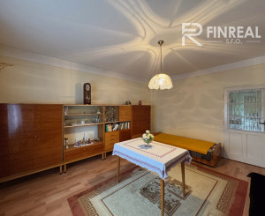 Ponúkame NA PREDAJ rodinný dom+pozemok 1054 m2 v Kolárove!