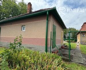 NA PREDAJ -  Rodinný dom  v obci Zemianska Olča!