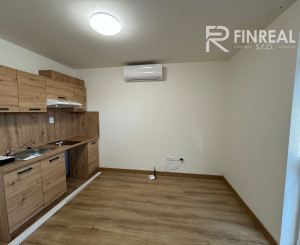 NA PRENÁJOM - 2 izbový klimatizovaný byt v Kolárove !