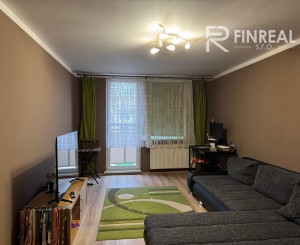 NA PREDAJ - 2 izbový byt v Komárne !