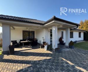 FINREAL s.r.o. Vám ponúka na PREDAJ rodinný dom v Kolárove!