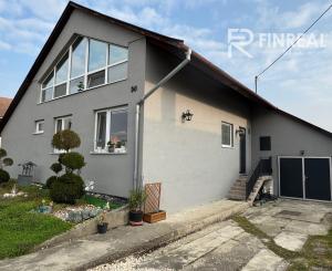 FINREAL s.r.o. Vám ponúka NA PREDAJ rodinný dom v Kolárove!