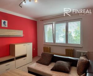 Ponúkame pre Vás NA PRENÁJOM 3 izbový byt v Komárne!