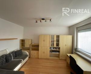 Ponúkame na predaj 3 izbový byt v Šali !