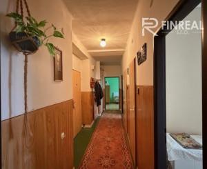 Ponúkame NA PREDAJ 3 - izbový byt v Kolárove!