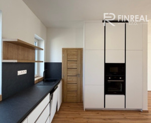 FINREAL s.r.o. Vám ponúka na PREDAJ rodinný dom v Kolárove!