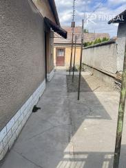 FINREAL exkluzívne PREDÁVA rodinný dom v Dvoroch / Žitavou