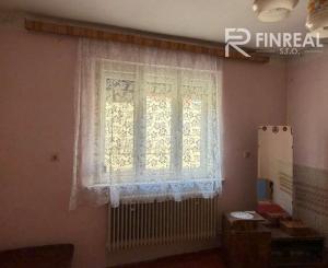 FINREAL exkluzívne ponúka NA PREDAJ rodinný dom v Kolárove!