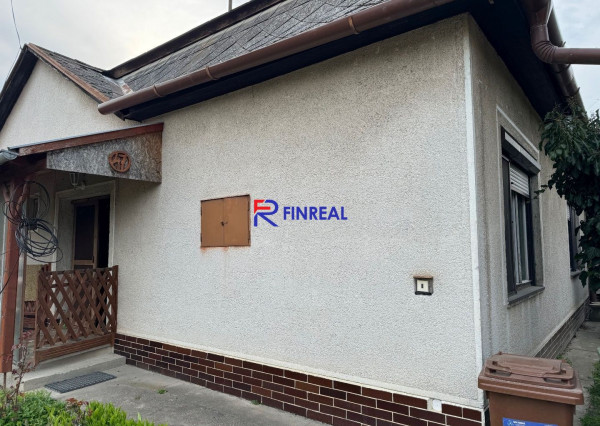 FINREAL s.r.o. ponúka rodinný dom v Kolárove !