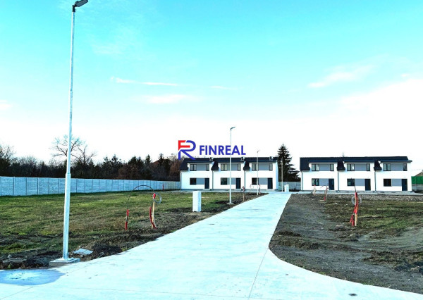 NA PREDAJ - stavebný pozemok B1 - 736m2 v Zemianskej Olči !