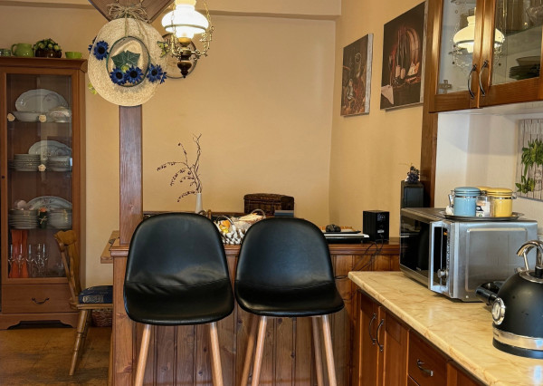 NA PREDAJ -  Rodinný dom s garážou v Hurbanove!