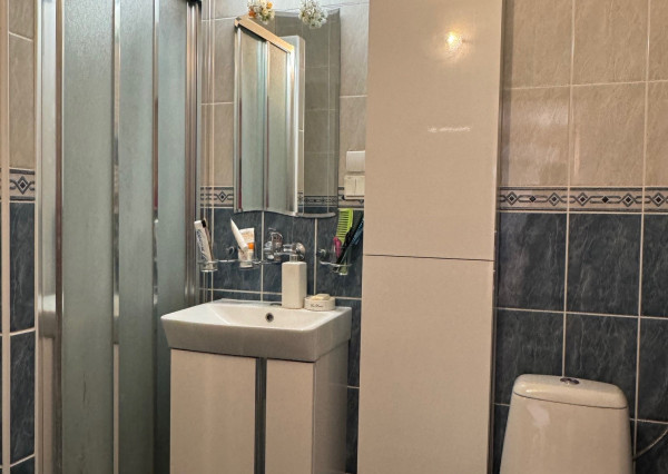 NA PREDAJ -  Rodinný dom s garážou v Hurbanove!