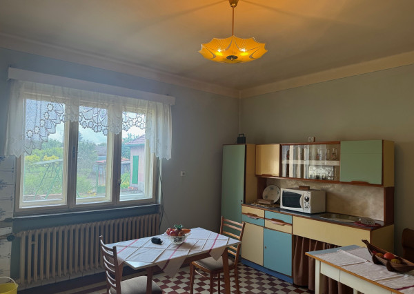 NA PREDAJ -  Rodinný dom  v obci Zemianska Olča!