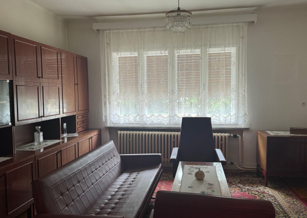 NA PREDAJ -  Rodinný dom  v obci Zemianska Olča!