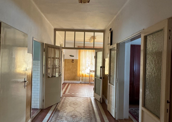 NA PREDAJ -  Rodinný dom  v obci Zemianska Olča!