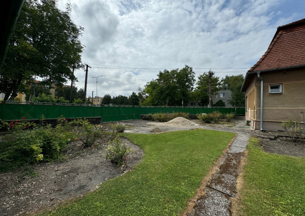 NA PREDAJ -  Rodinný dom  v obci Zemianska Olča!