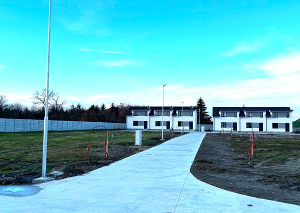 NA PREDAJ - stavebný pozemok C1- 1154m2 v Zemianskej Olči !