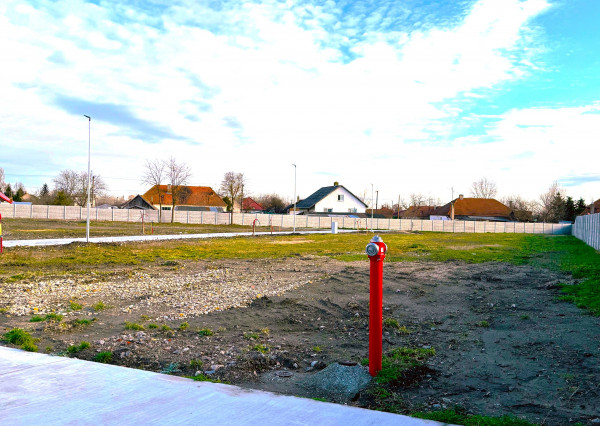 NA PREDAJ - stavebný pozemok C1- 1154m2 v Zemianskej Olči !