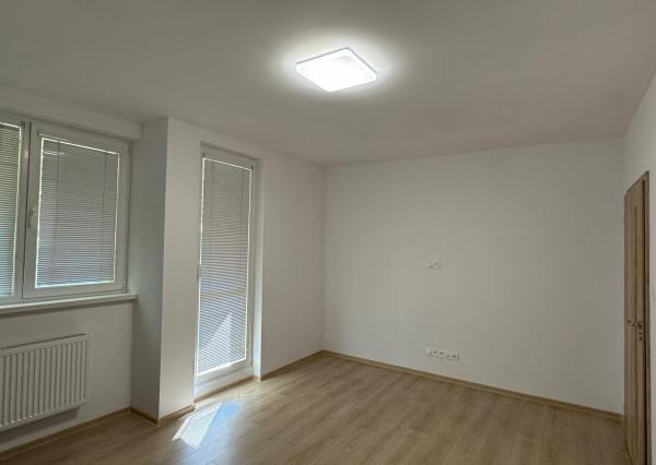 NA PREDAJ - 2 izbový  byt v Kolárove - REZERVOVANÉ !