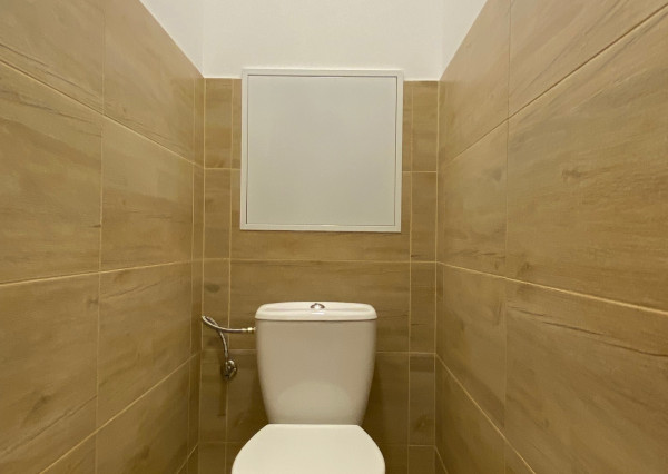 NA PRENÁJOM - kompletne zrekonštruovaná garsónka v Komárne!