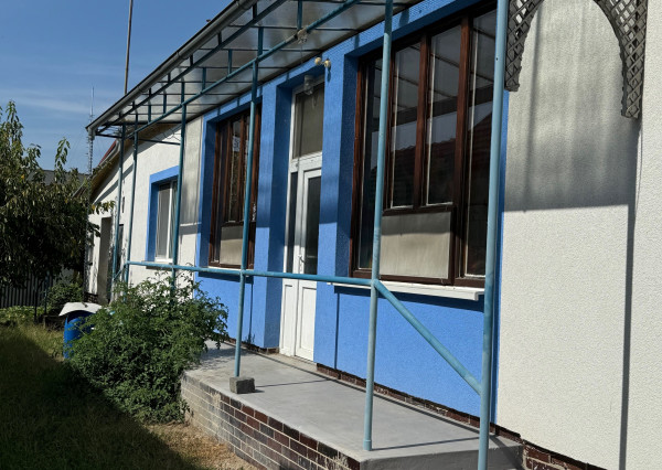 FINREAL s.r.o. Vám ponúka na PREDAJ rodinný dom v Kolárove!