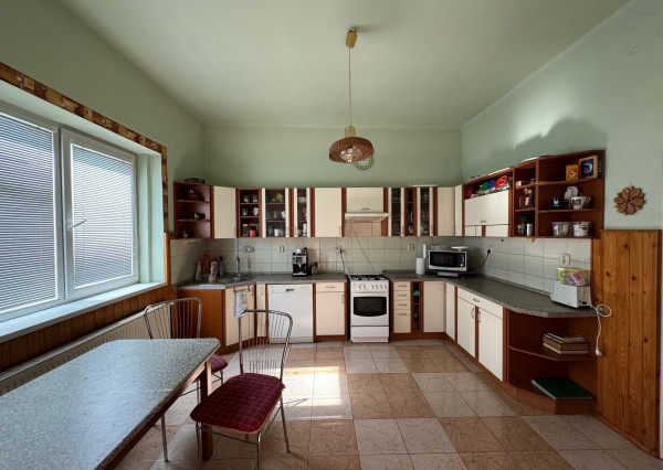 FINREAL s.r.o. Vám ponúka na PREDAJ rodinný dom v Kolárove!