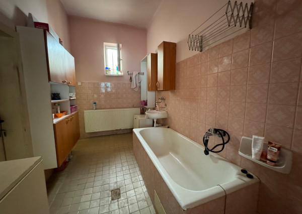 FINREAL s.r.o. Vám ponúka na PREDAJ rodinný dom v Kolárove!