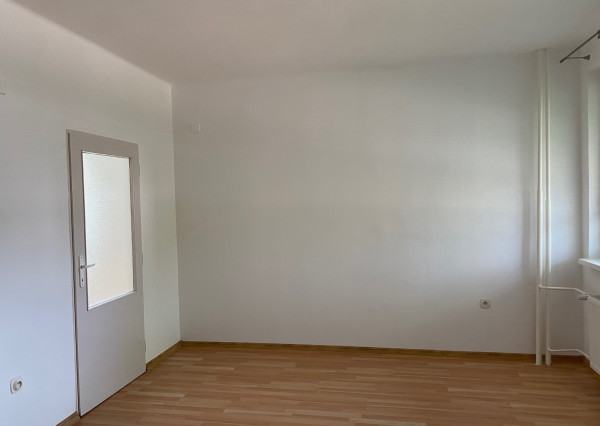 NA PRENÁJOM - 2 izbový byt v Kolárove !