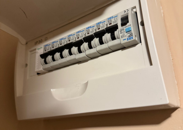 NA PREDAJ - 2 izbový byt v Komárne !