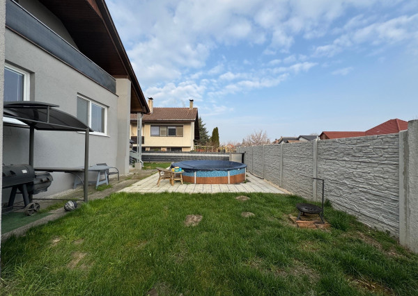 FINREAL s.r.o. Vám ponúka NA PREDAJ rodinný dom v Kolárove!