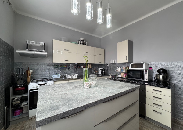 FINREAL s.r.o. Vám ponúka NA PREDAJ rodinný dom v Kolárove!