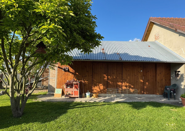 IBA U NÁS ! Ponúkame NA PREDAJ rodinný dom v Kolárove!