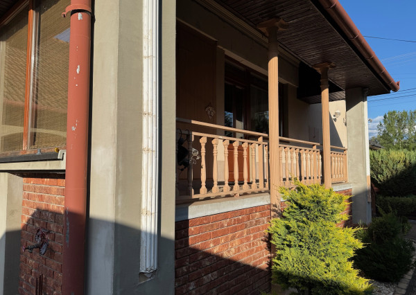 IBA U NÁS ! Ponúkame NA PREDAJ rodinný dom v Kolárove!