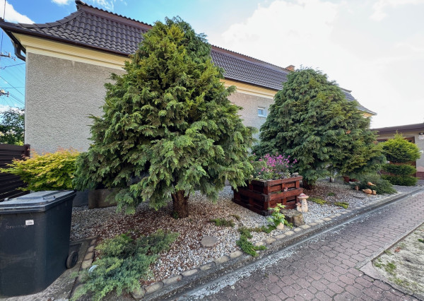 IBA U NÁS ! Ponúkame NA PREDAJ rodinný dom v Kolárove!