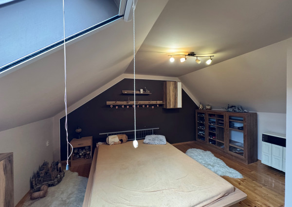 IBA U NÁS ! Ponúkame NA PREDAJ rodinný dom v Kolárove!