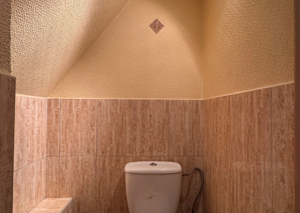 IBA U NÁS ! Ponúkame NA PREDAJ rodinný dom v Kolárove!