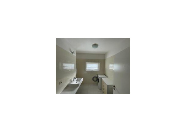 PRENÁJOM-Atraktívny 3oj izb. byt  92m2 + loggia v Galante  !