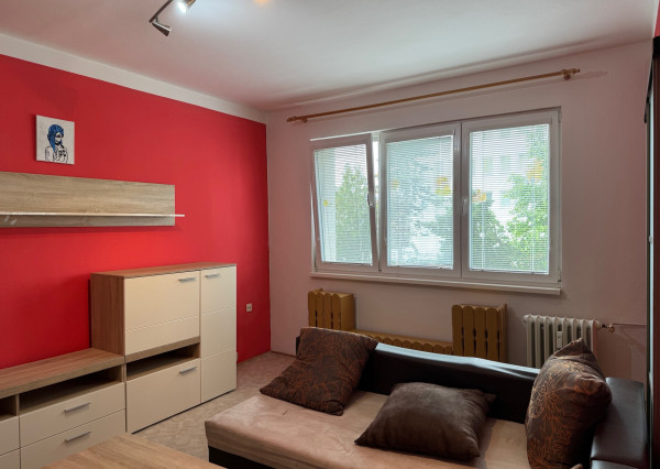 Ponúkame pre Vás NA PRENÁJOM 3 izbový byt v Komárne!