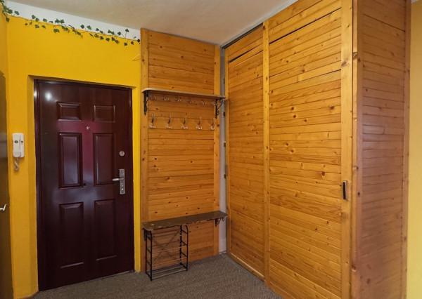 Ponúkame pre Vás NA PRENÁJOM 3 izbový byt v Komárne!