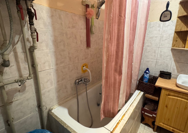 Iba u nás! Ponúkame NA PREDAJ rodinný dom v Kolárove!