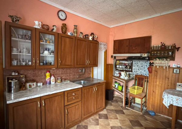 Iba u nás! Ponúkame NA PREDAJ rodinný dom v Kolárove!