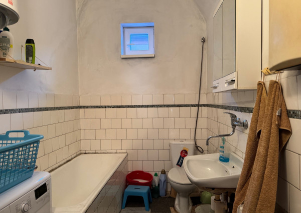 NA PREDAJ - rodinný dom v Kolárove !