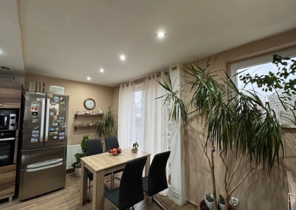 FINREAL s.r.o. Vám ponúka NA PREDAJ rodinný dom v Kolárovo!