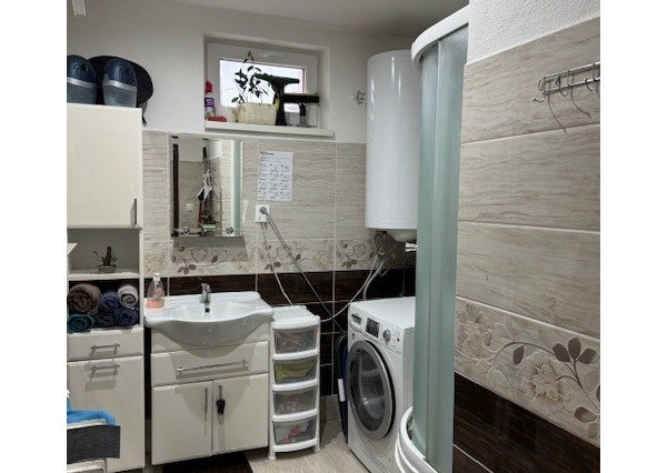 FINREAL s.r.o. Vám ponúka NA PREDAJ rodinný dom v Kolárovo!