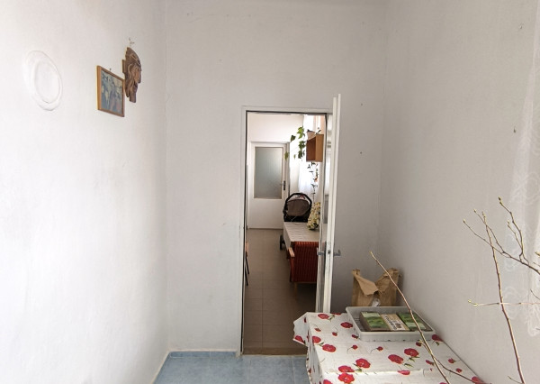 NA PREDAJ rodinný dom s garážou a záhradou v Hurbanove !