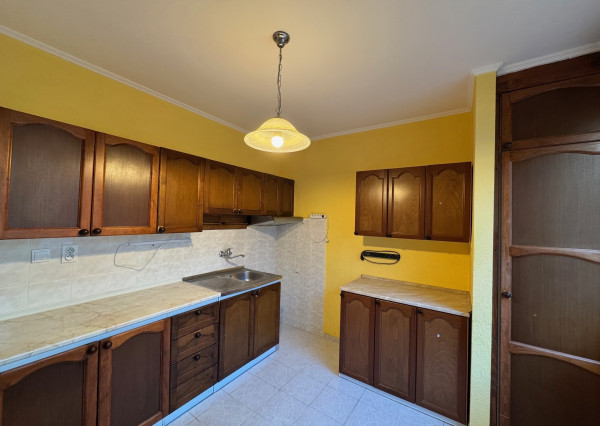 Ponúkame NA PREDAJ 3 - izbový klimatizovaný byt v Kolárove!