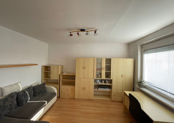 Ponúkame na predaj 3 izbový byt v Šali !