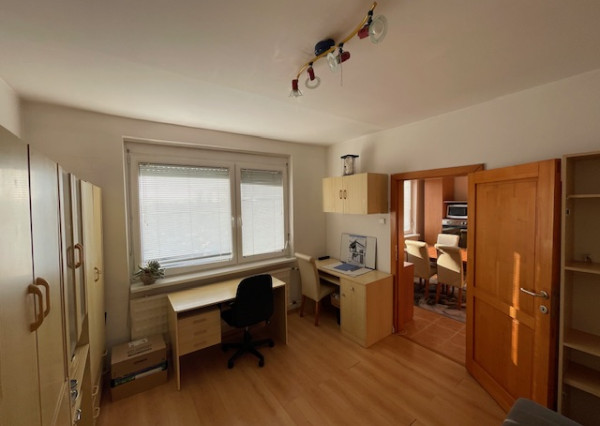 Ponúkame na predaj 3 izbový byt v Šali !