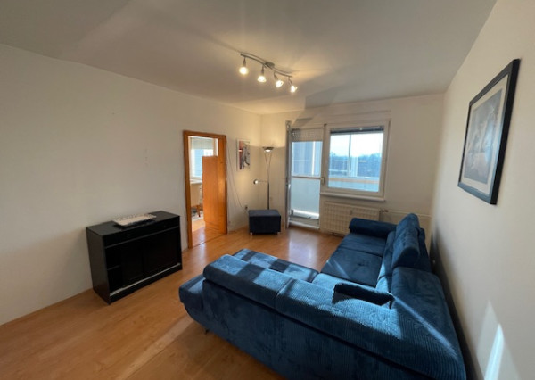 Ponúkame na predaj 3 izbový byt v Šali !