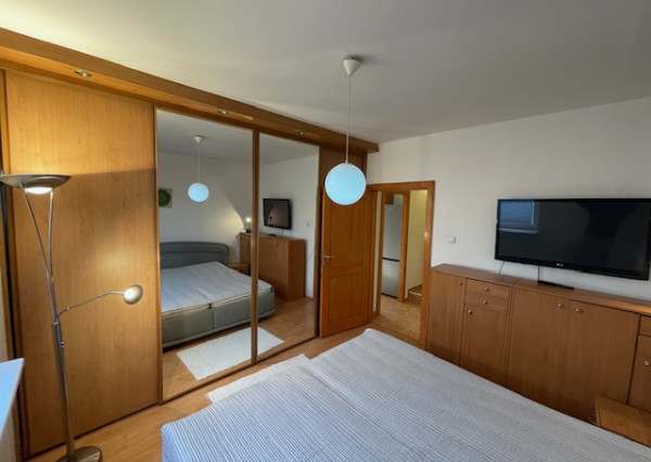 Ponúkame na predaj 3 izbový byt v Šali !